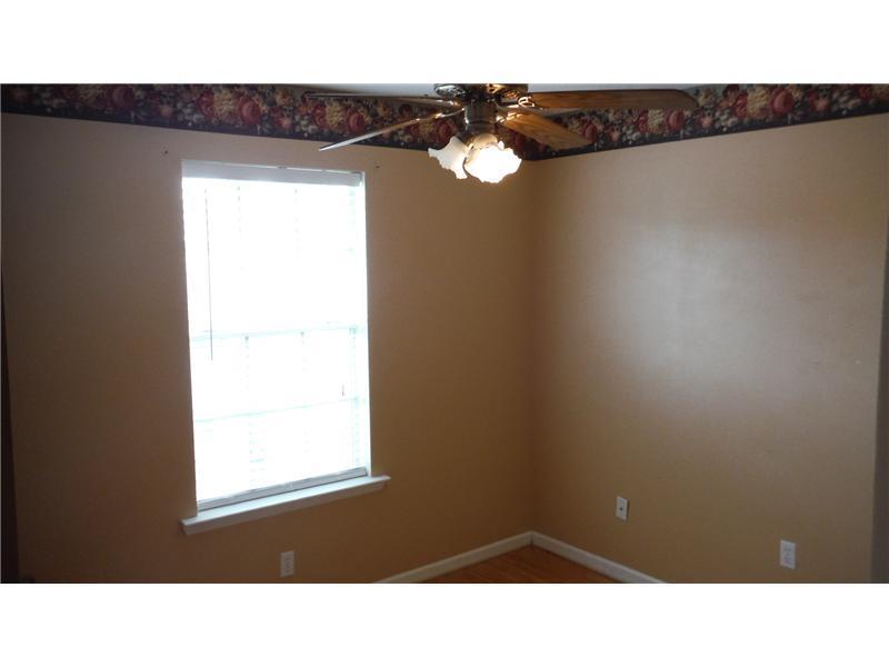 2436 Rue Jesann Marrero, LA 70072 - Photo 4 of 6 Gallery Image 4