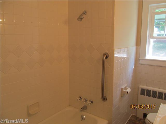 2120 Springs Road Mount Airy, NC 27030 - Photo 7 of 15 Master Bath/Spa.