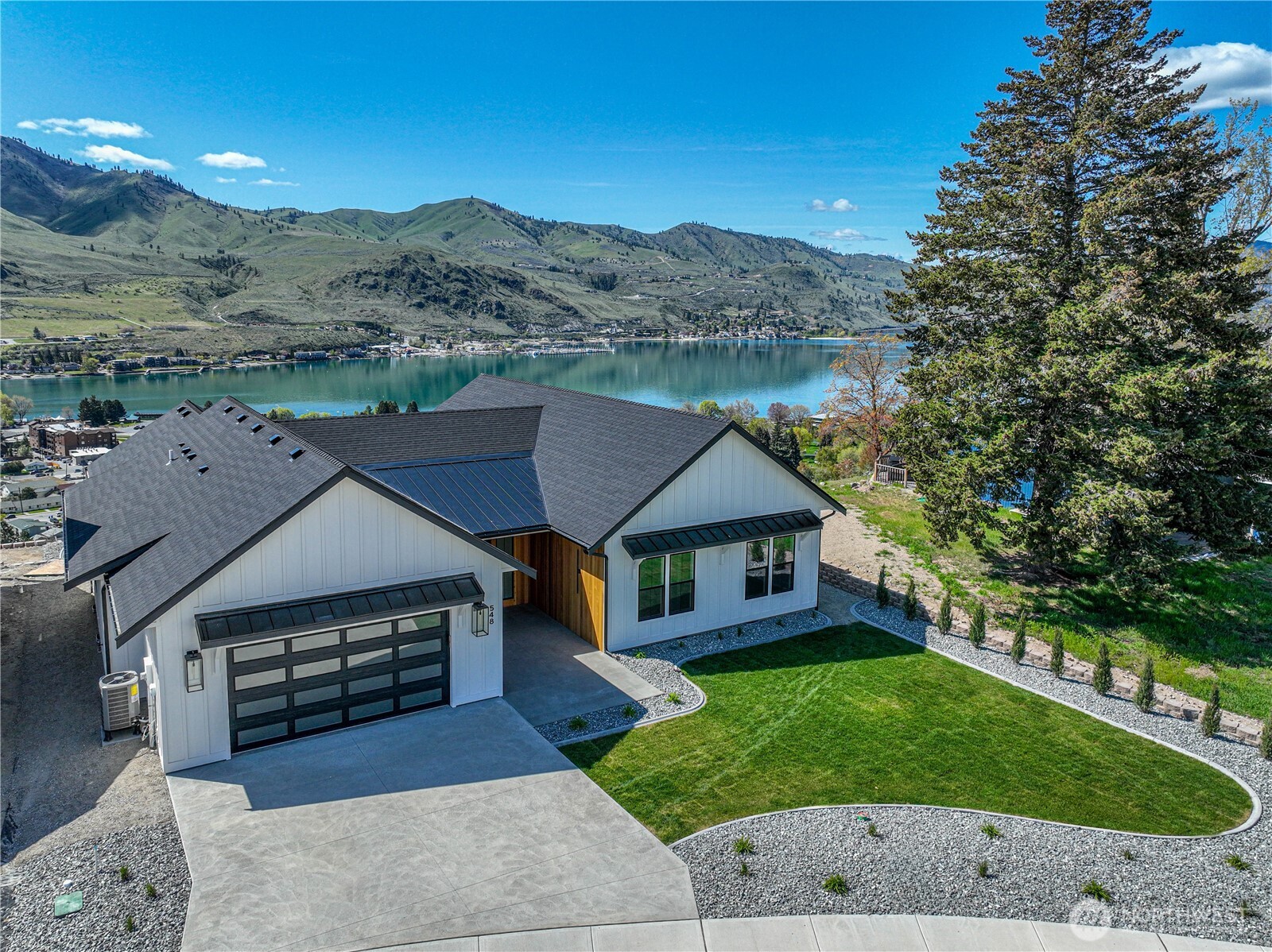 548 Harvest Ridge Drive Chelan, WA 98816 - Photo 6 of 39