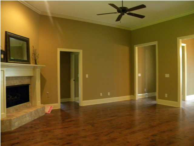 108 Arbor Ridge Clinton, MS 39056 - Photo 8 of 13 LIVING