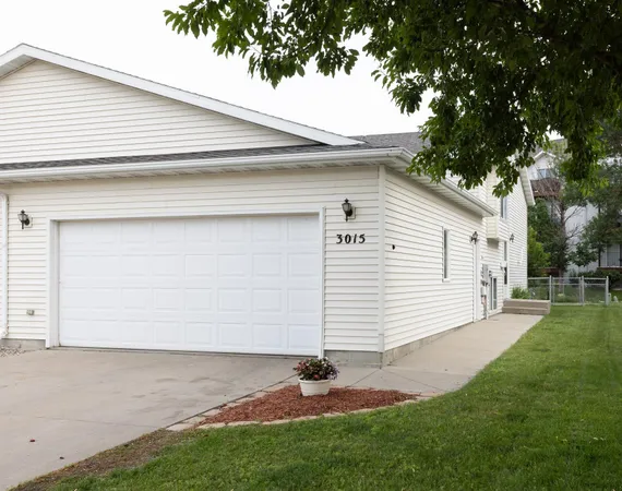 $259,900 | 3015 Dakota Park Circle South, Fargo, ND 58104