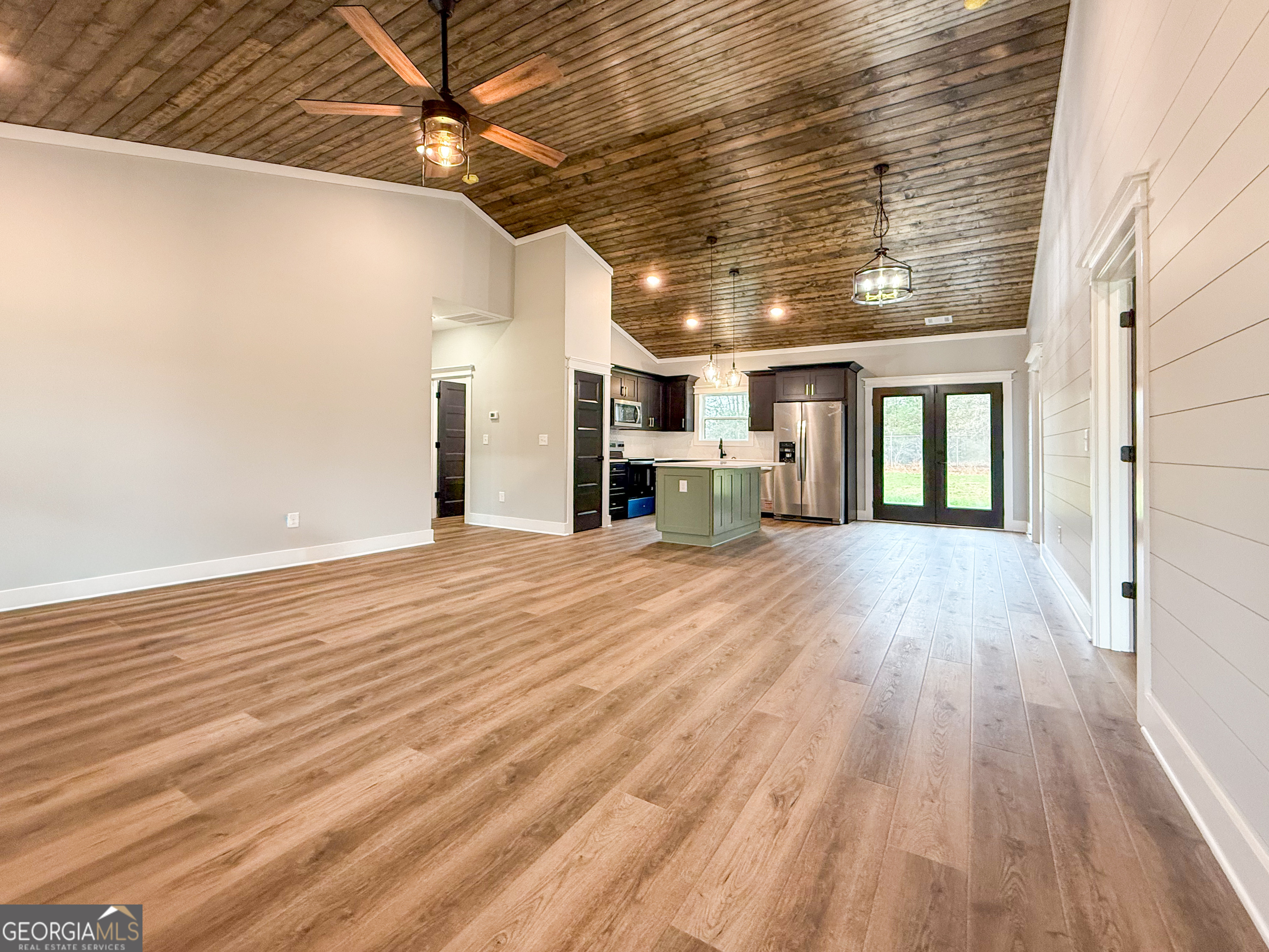 155 Hollywood Church Road Clarkesville, GA 30523 - Photo 3 of 22