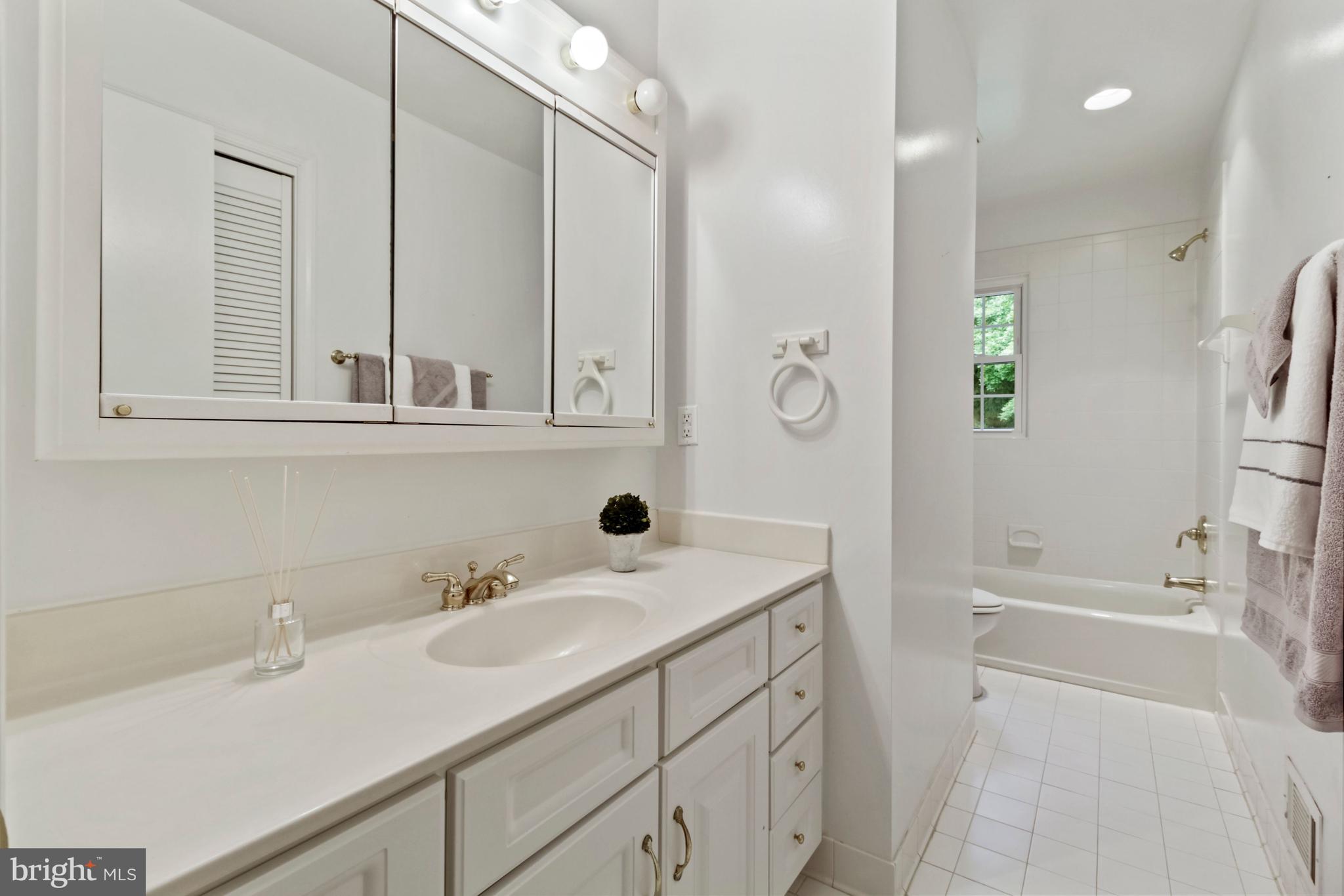 14908 Claude Lane Silver Spring, MD 20905 - Photo 27 of 37 Main Level Hallway Bathroom