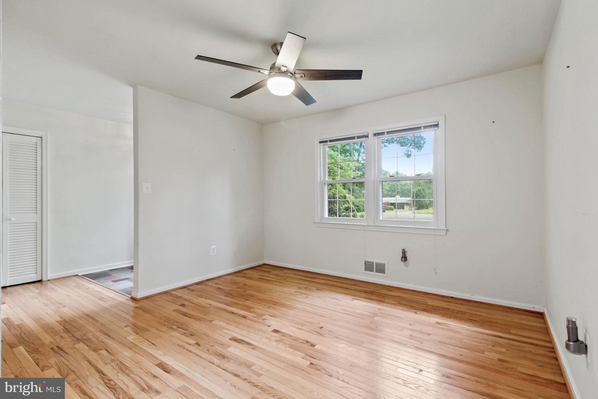 14908 Claude Lane Silver Spring, MD 20905 - Photo 7 of 37 Separate Dining Room