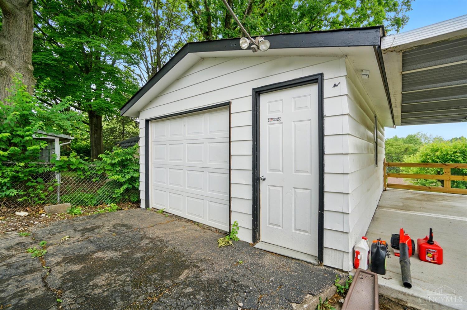2638 Adams Road Cincinnati, OH 45231 - Photo 35 of 38 Gallery Image 35