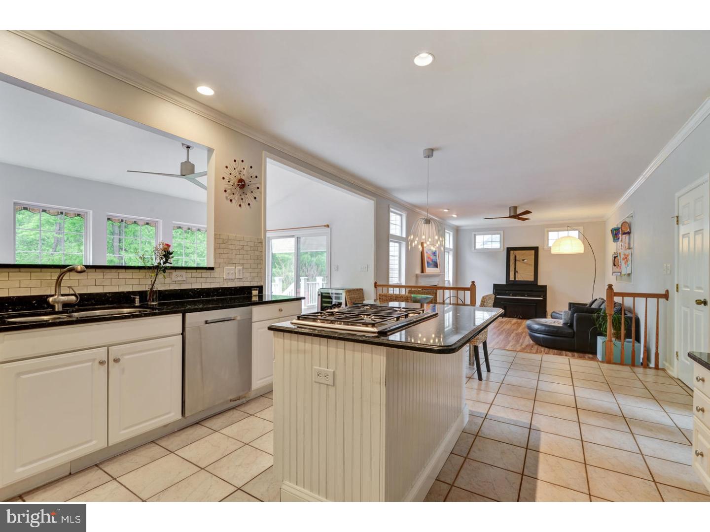 39 Avalon Road Pennington, NJ 08534 - Photo 7 of 23 Gallery Image 7