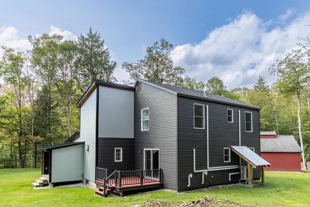 $679,000 | 550 Finbars Forest Road, Manchester, VT 05255