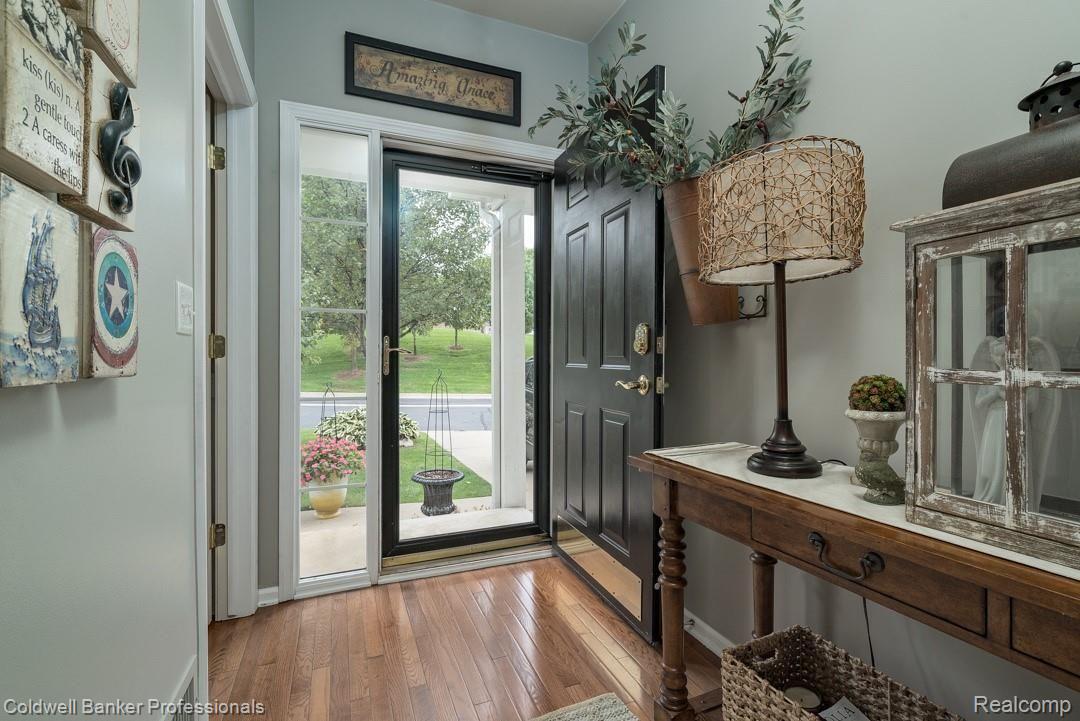 759 East Bluff Court Rochester, MI 48306 - Photo 5 of 44 Mudroom and coat storage right when you walk in
