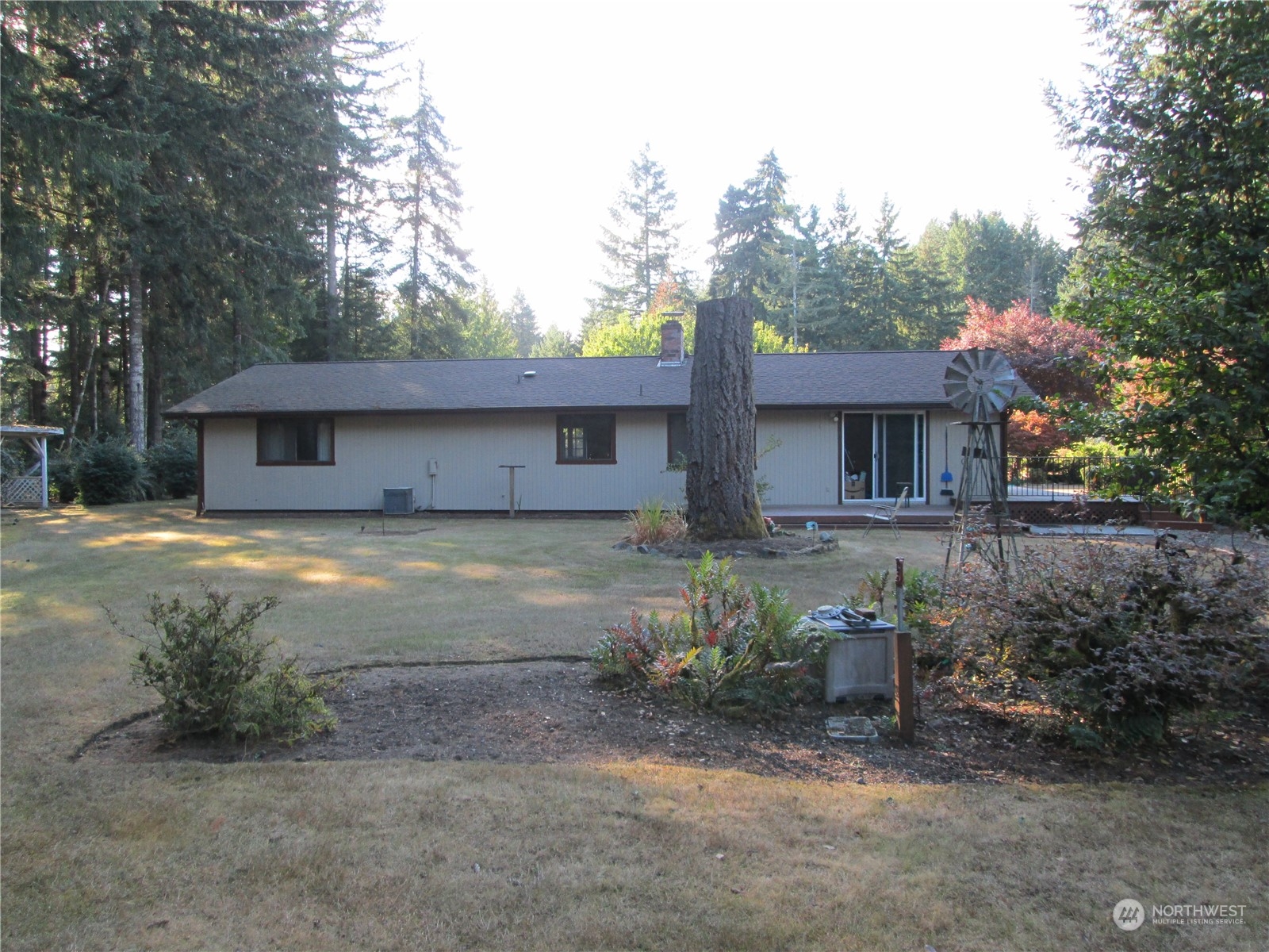 15 Webb Road Southwest Lakebay, WA 98349 - Photo 35 of 39 a front view of a house with garden