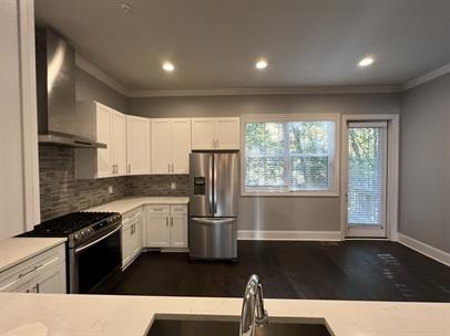 8025 Linfield Way Atlanta, GA 30350 - Photo 8 of 29