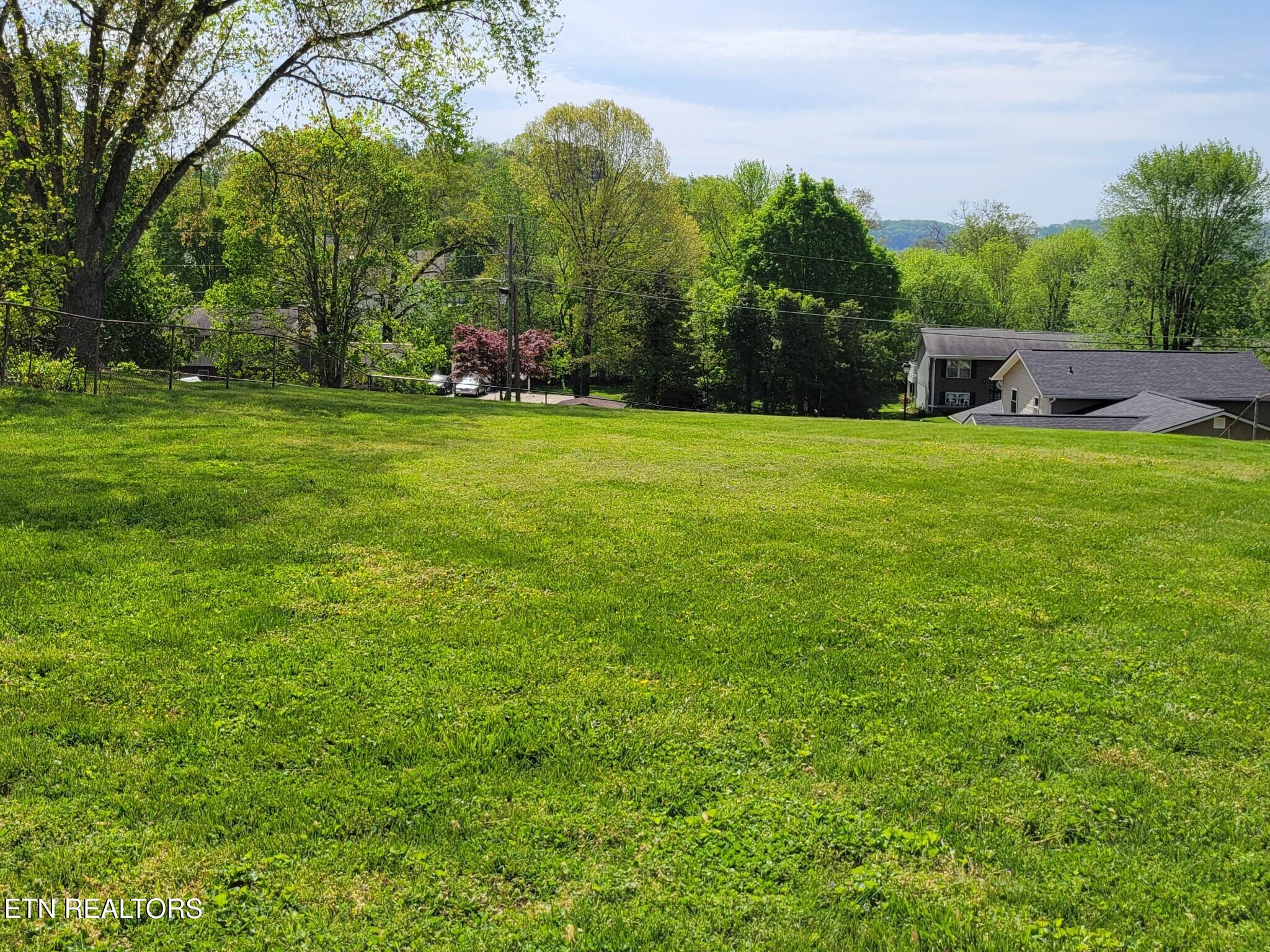 8008 Sharp Road Powell, TN 37849 - Photo 45 of 57 44