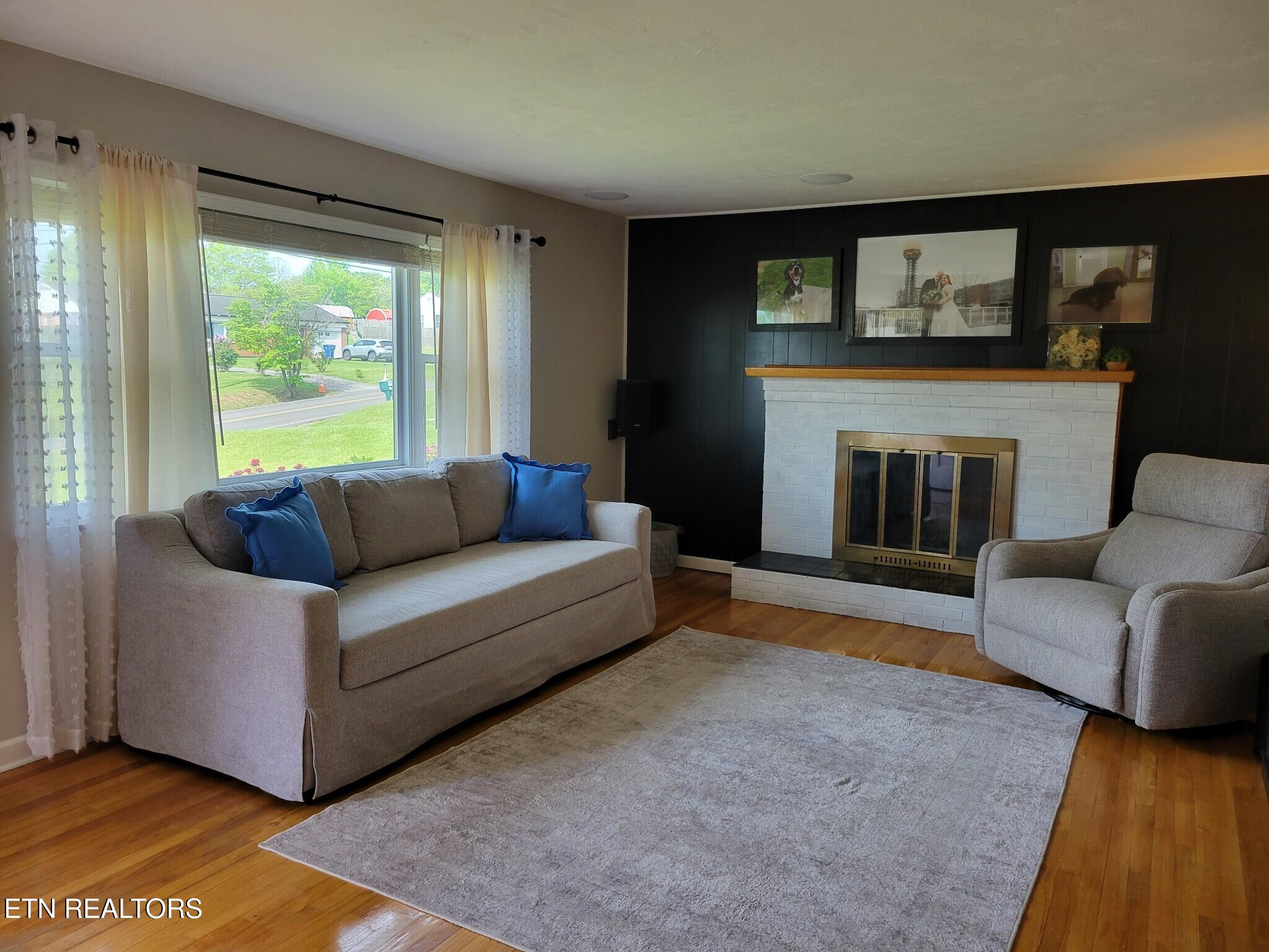 8008 Sharp Road Powell, TN 37849 - Photo 8 of 57 7