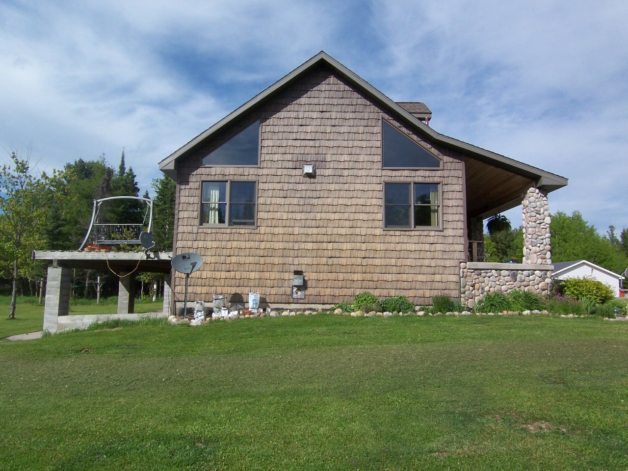 14880 South Kinross Road Kinross, MI 49752 - Photo 16 of 19 Gallery Image 16