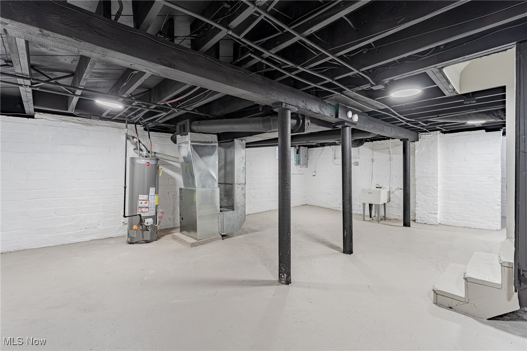 3344 Kildare Road Cleveland, OH 44118 - Photo 26 of 37 Gallery Image 26