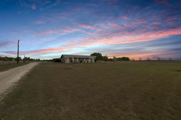 a view of a tennis court