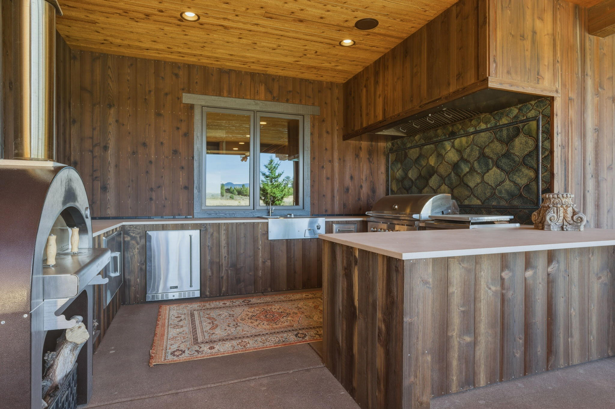 19100 Macalpine Loop Bend, OR 97702 - Photo 7 of 56 Outdoor kitchen w/ XL Coyote BBQ & Alfa Pizza Oven