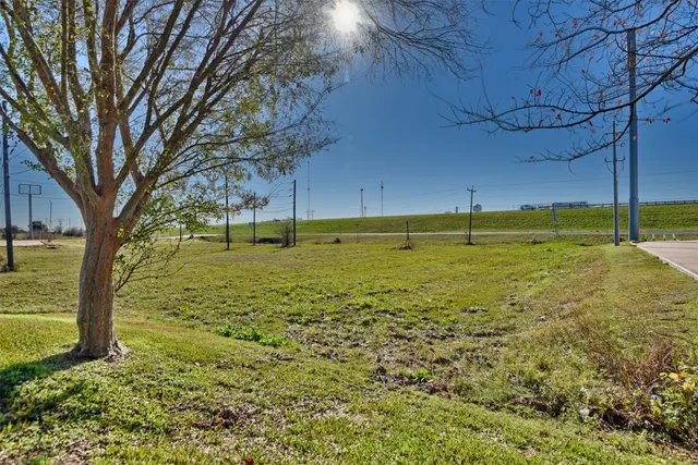 $300,000 | 1200 Highway 6, Marlin, TX 76661