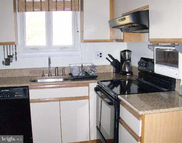 121 Lopax Road Harrisburg, PA 17112 - Photo 4 of 9 Gallery Image 4