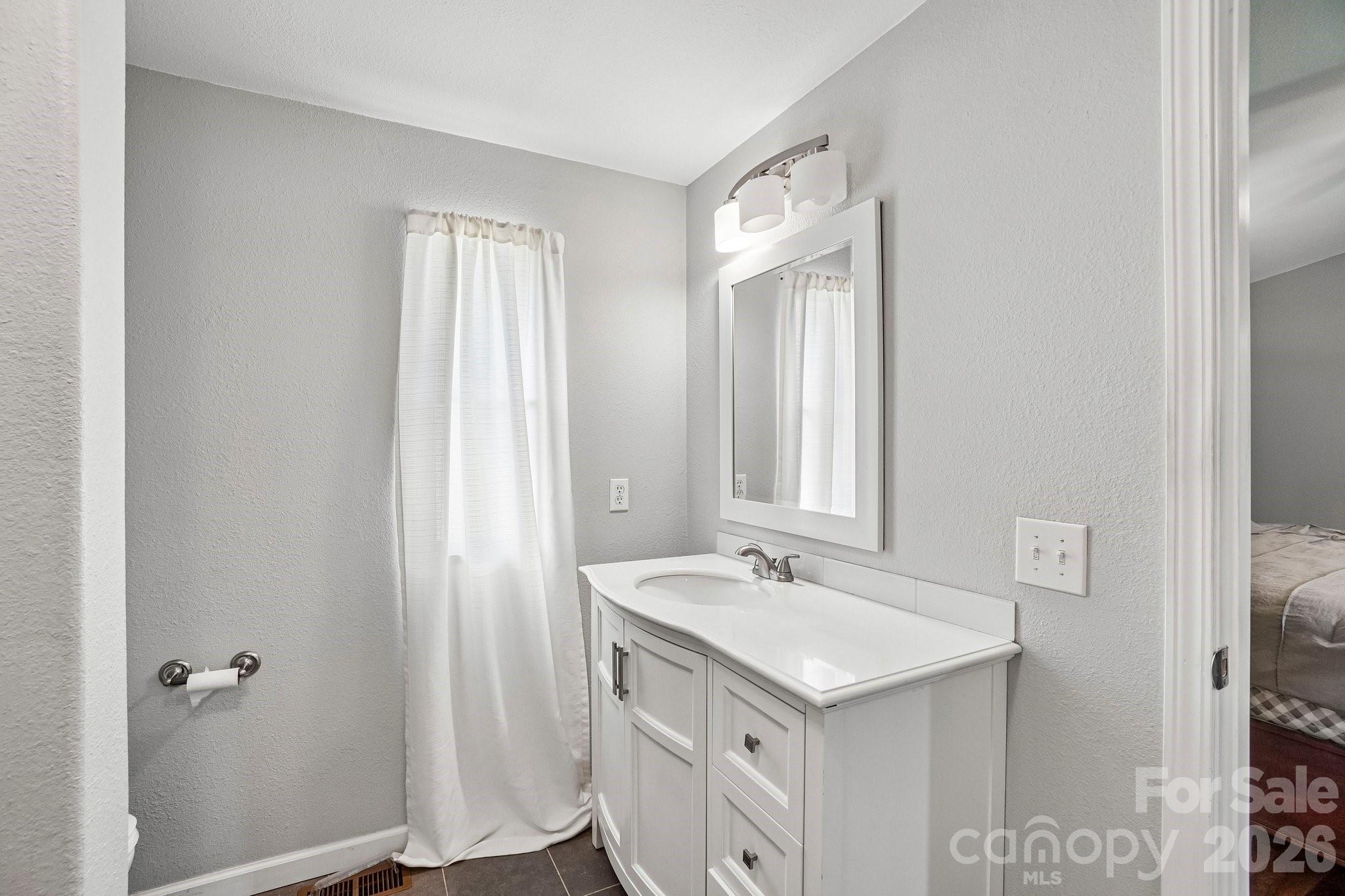 224 Carpenter Road Marion, NC 28752 - Photo 33 of 38 Gallery Image 33