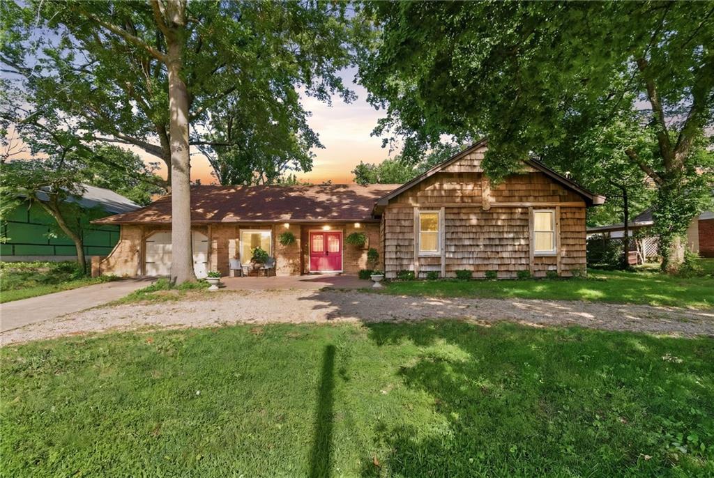 515 South 8th Street Clinton, MO 64735 - Photo 6 of 56