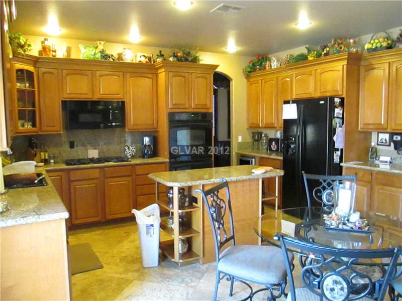 2465 Bench Reef Place Henderson, NV 89052 - Photo 16 of 28 Kitchen.