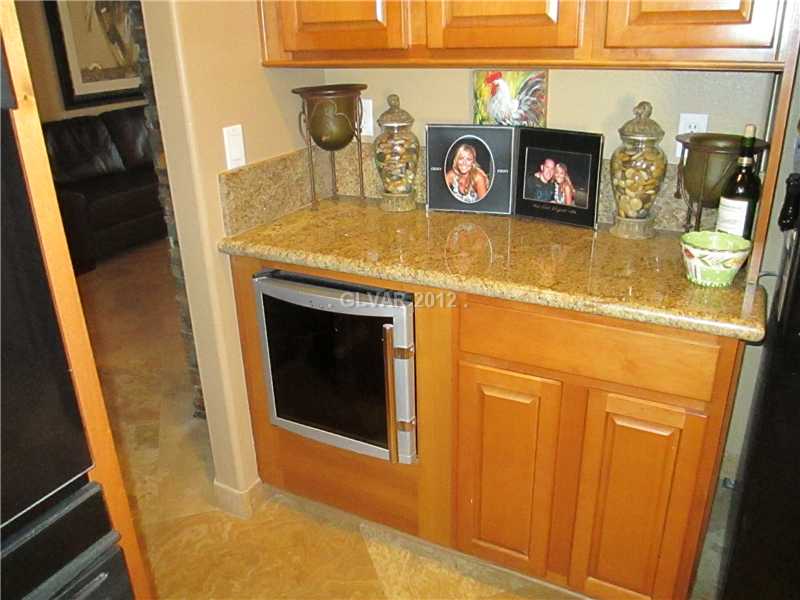 2465 Bench Reef Place Henderson, NV 89052 - Photo 17 of 28 Kitchen.