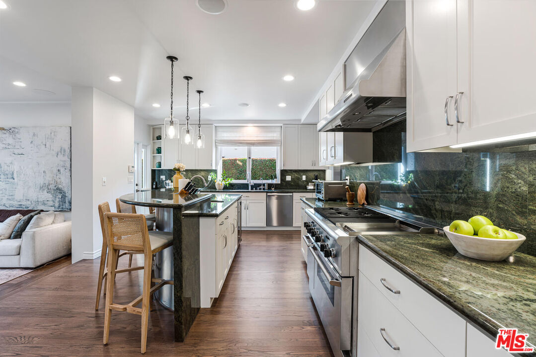 409 20th Street Santa Monica, CA 90402 - Photo 14 of 47