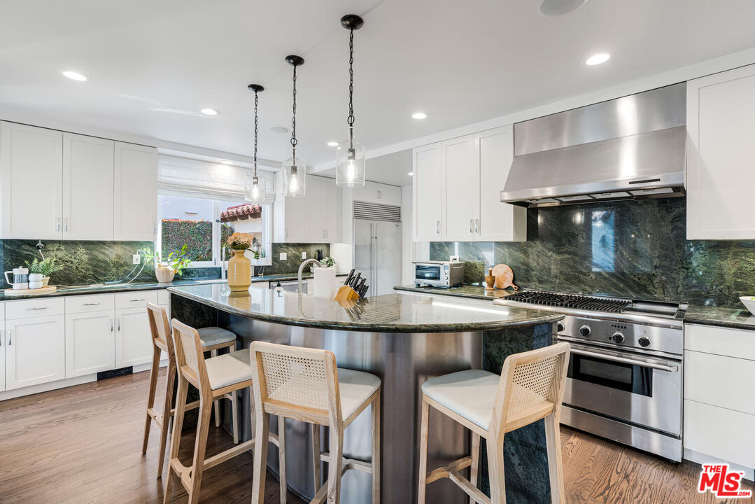 409 20th Street Santa Monica, CA 90402 - Photo 16 of 47