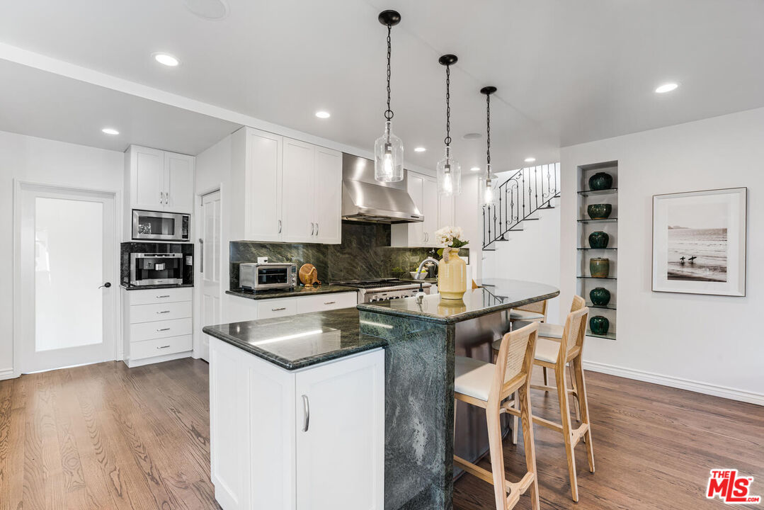 409 20th Street Santa Monica, CA 90402 - Photo 17 of 47