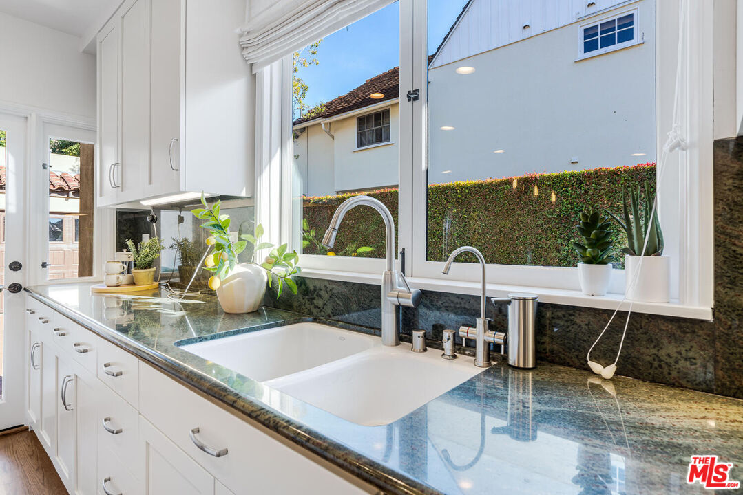 409 20th Street Santa Monica, CA 90402 - Photo 18 of 47