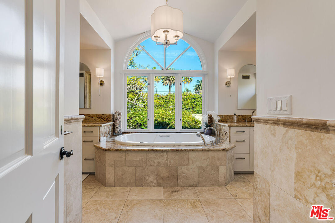 409 20th Street Santa Monica, CA 90402 - Photo 31 of 47