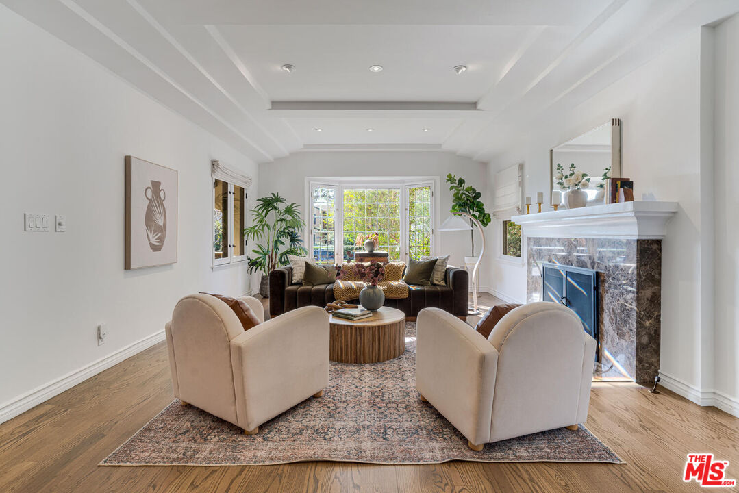 409 20th Street Santa Monica, CA 90402 - Photo 6 of 47