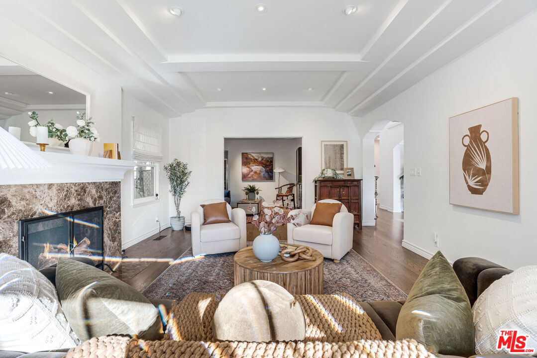 409 20th Street Santa Monica, CA 90402 - Photo 8 of 47