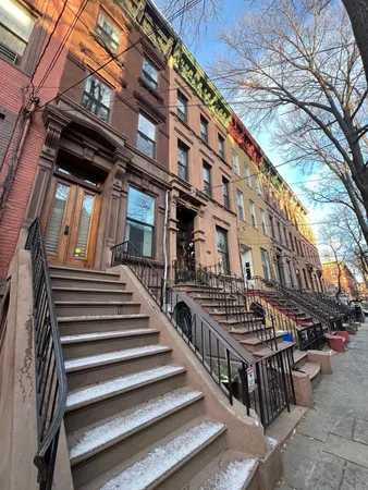 $9,700 | 122 Mercer Street, Jersey City, NJ 07302