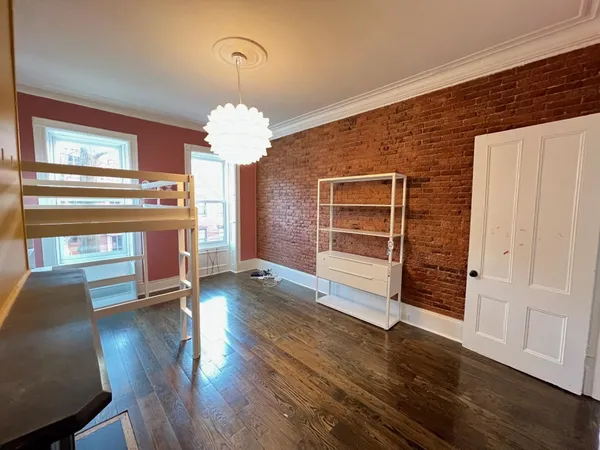 $9,700 | 122 Mercer Street, Jersey City, NJ 07302