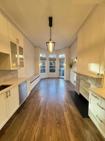 $9,700 | 122 Mercer Street, Jersey City, NJ 07302