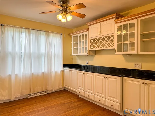 $2,441 | 904 Forestview Drive, Colonial Heights, VA 23834