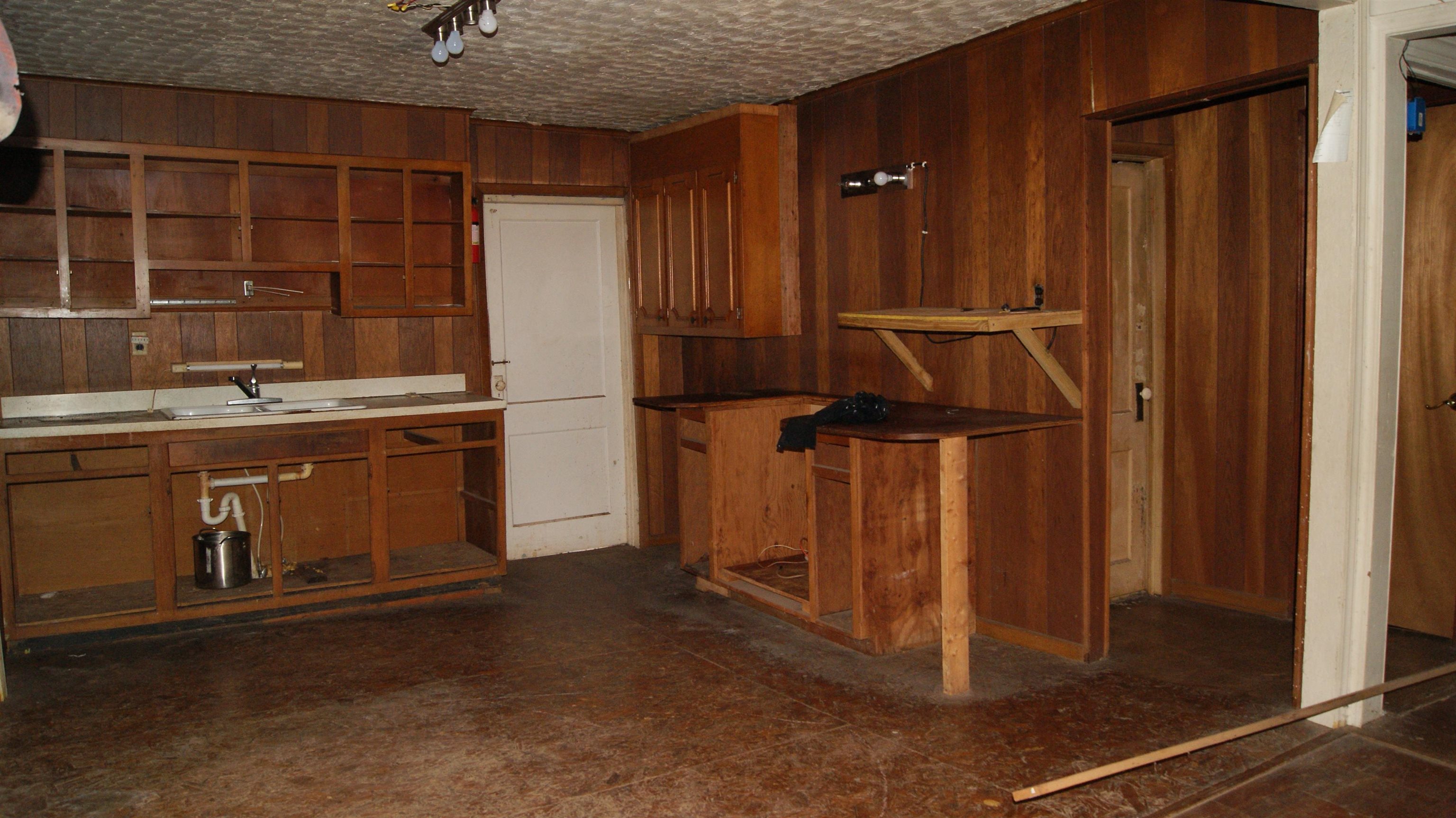 6470 Whitmire Highway Whitmire, SC 29178 - Photo 12 of 14