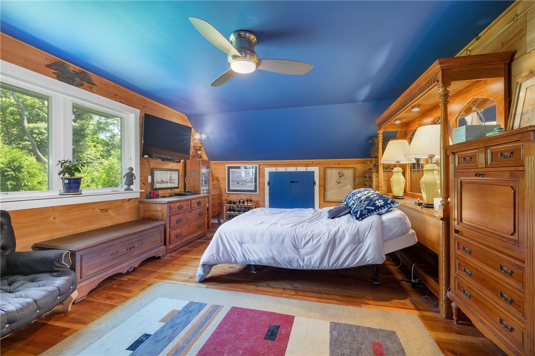 125 Touisset Road Warren, RI 02885 - Photo 17 of 45