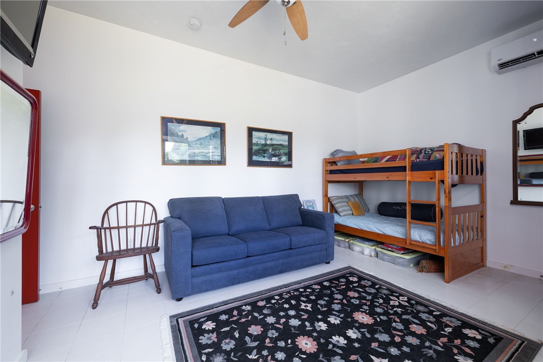 125 Touisset Road Warren, RI 02885 - Photo 21 of 45