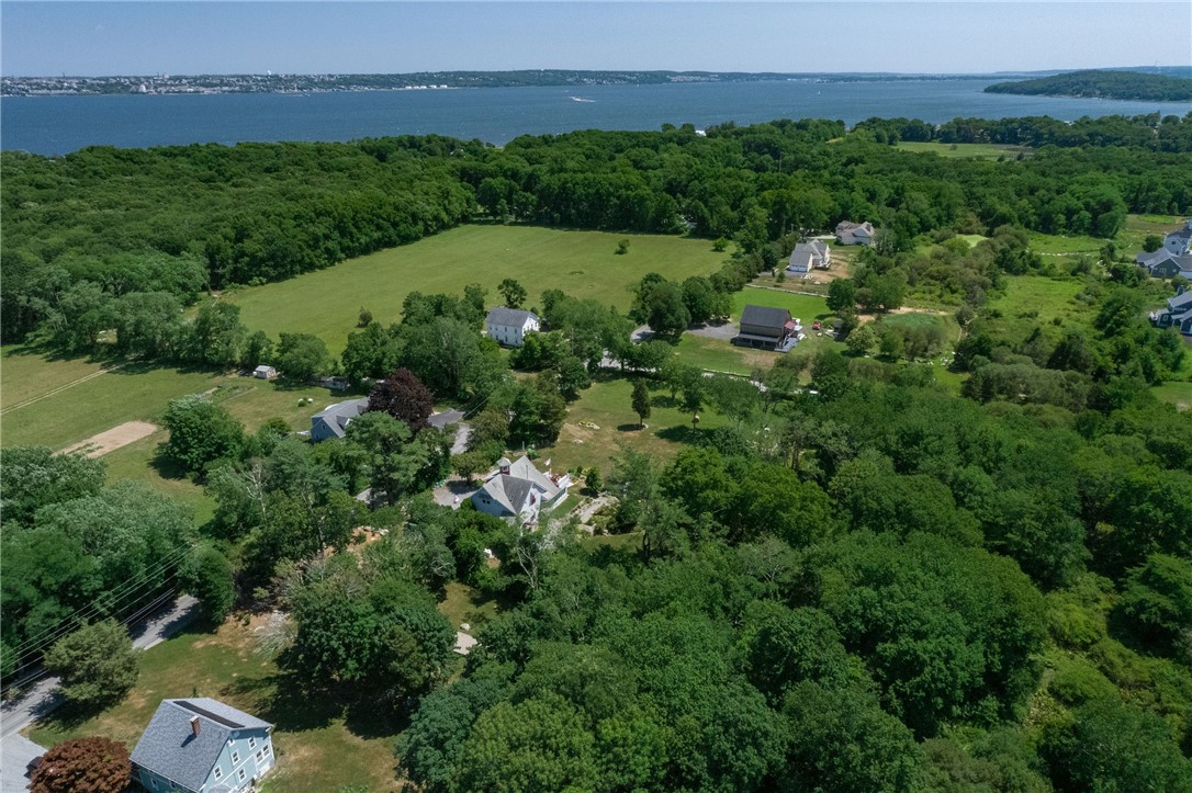 125 Touisset Road Warren, RI 02885 - Photo 36 of 45