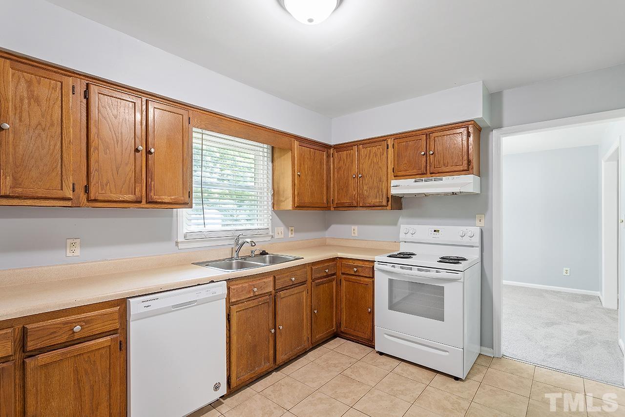 2813 Slippery Elm Drive Raleigh, NC 27610 - Photo 18 of 34 Gallery Image 18