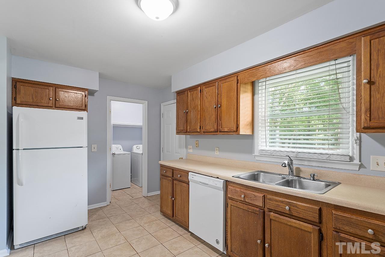 2813 Slippery Elm Drive Raleigh, NC 27610 - Photo 19 of 34 Gallery Image 19