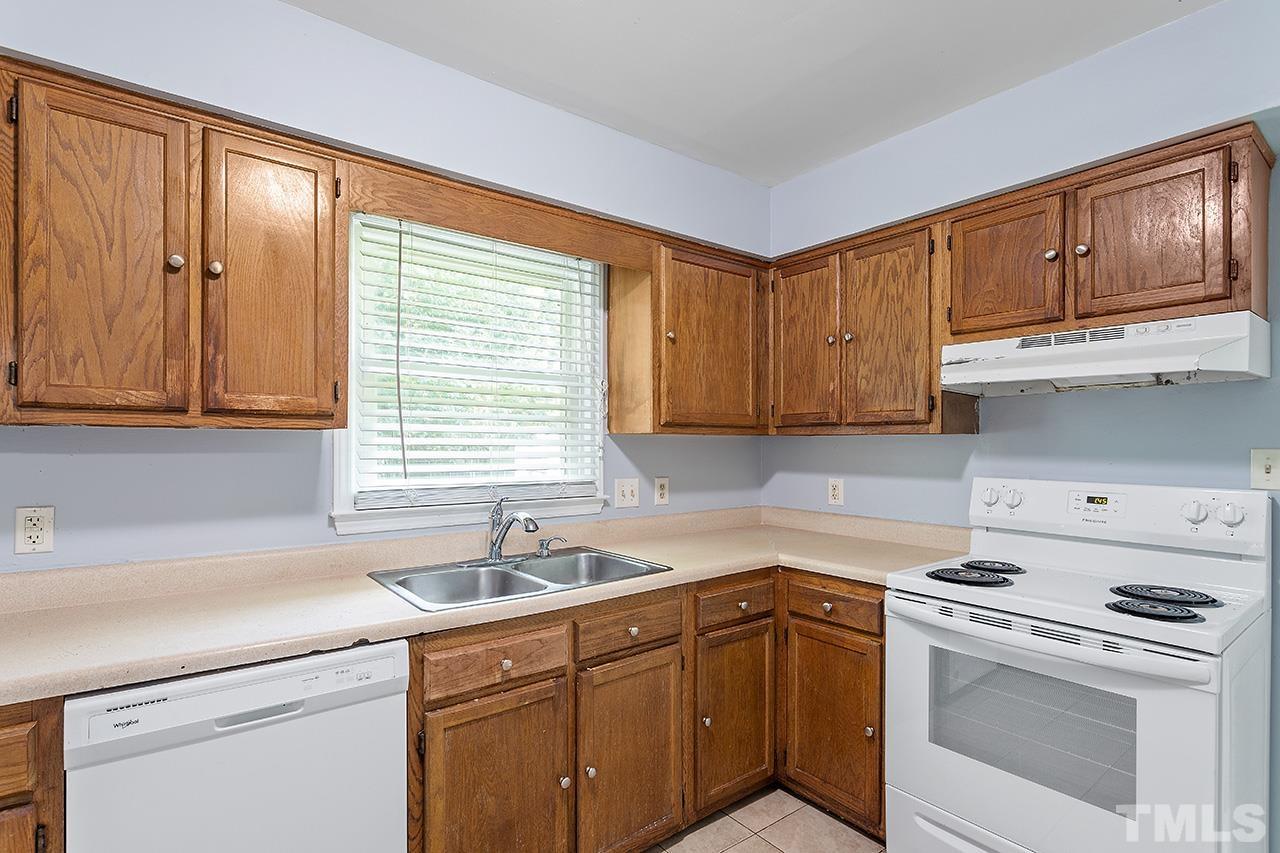 2813 Slippery Elm Drive Raleigh, NC 27610 - Photo 20 of 34 Gallery Image 20