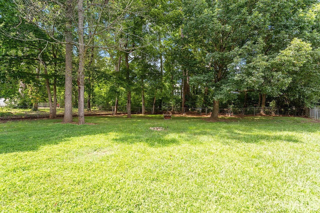 2813 Slippery Elm Drive Raleigh, NC 27610 - Photo 9 of 34 Gallery Image 9