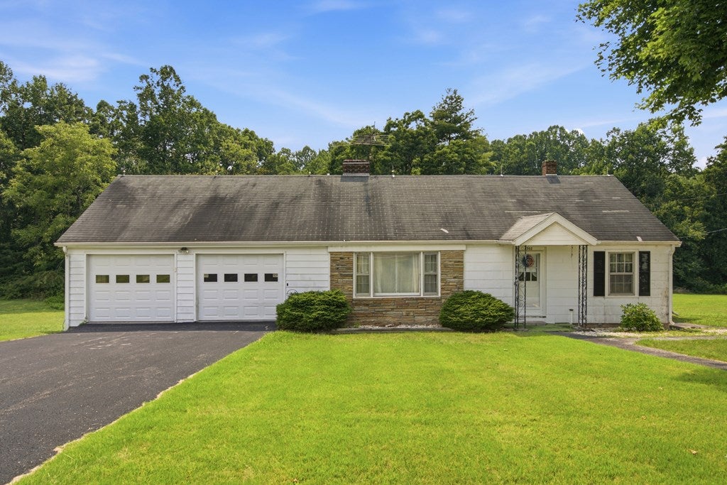 502 Alum Ridge Road Northwest Willis, VA 24380 - Photo 2 of 55 Gallery Image 2