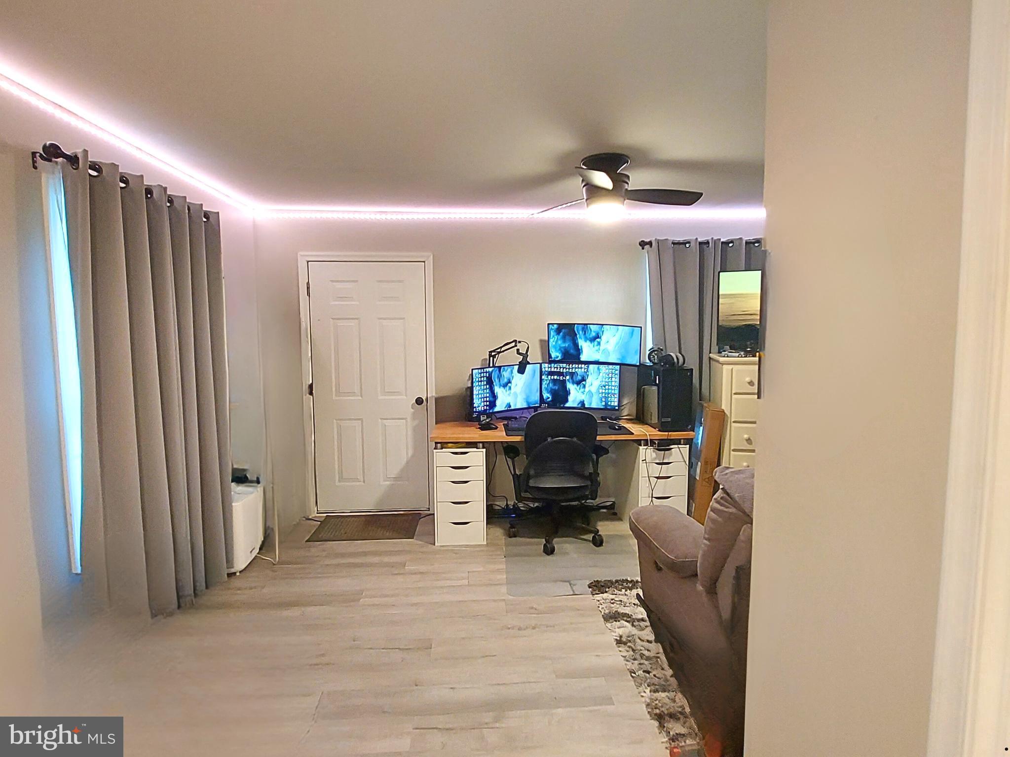 29288 Old Rhoadesville, VA 22542 - Photo 36 of 63 a view of a livingroom with furniture and furniture