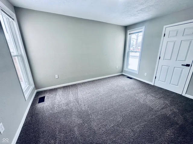 $249,900 | 32 North McCullum Street, Knightstown, IN 46148