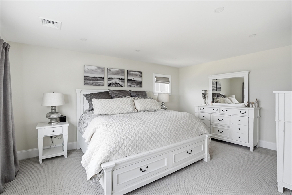 135 Glades Road Scituate, MA 02066 - Photo 16 of 39
