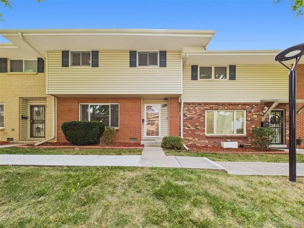 $325,000 | 9024 Mansfield Avenue, Denver, CO 80237